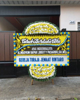 Papan Bunga Duka di Pringwulung